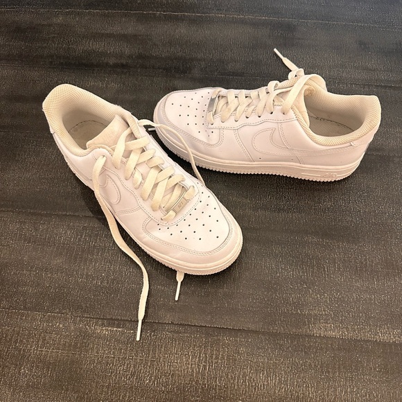 Nike Air Force 1 - Picture 3 of 6